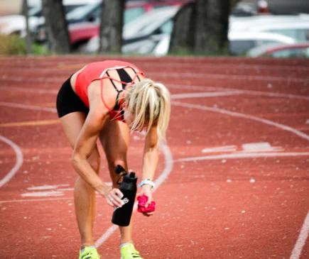 How to Stay Motivated to Train When the Heat Drains Your Energy